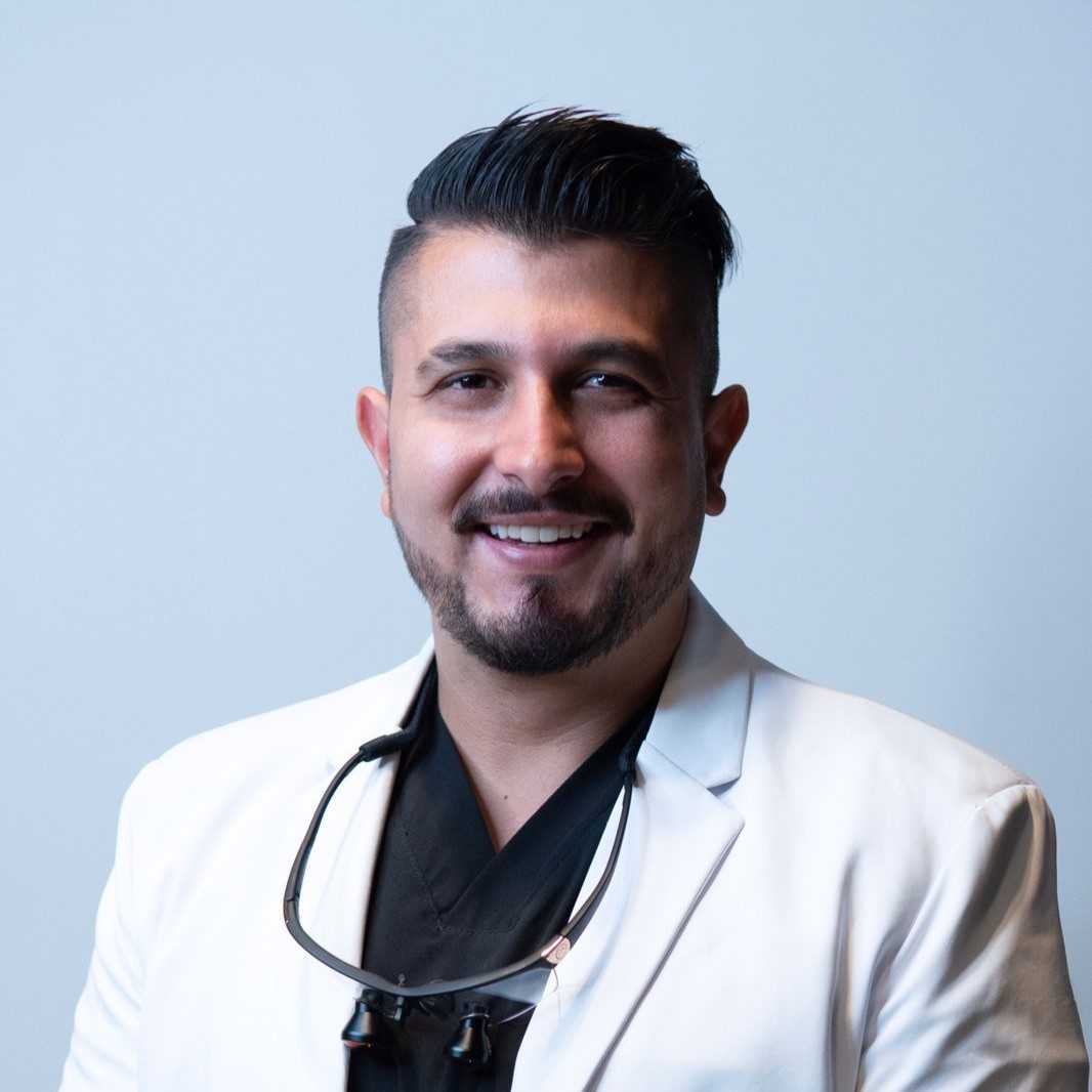 Dr. David Soberon - Periodontics and Implantology