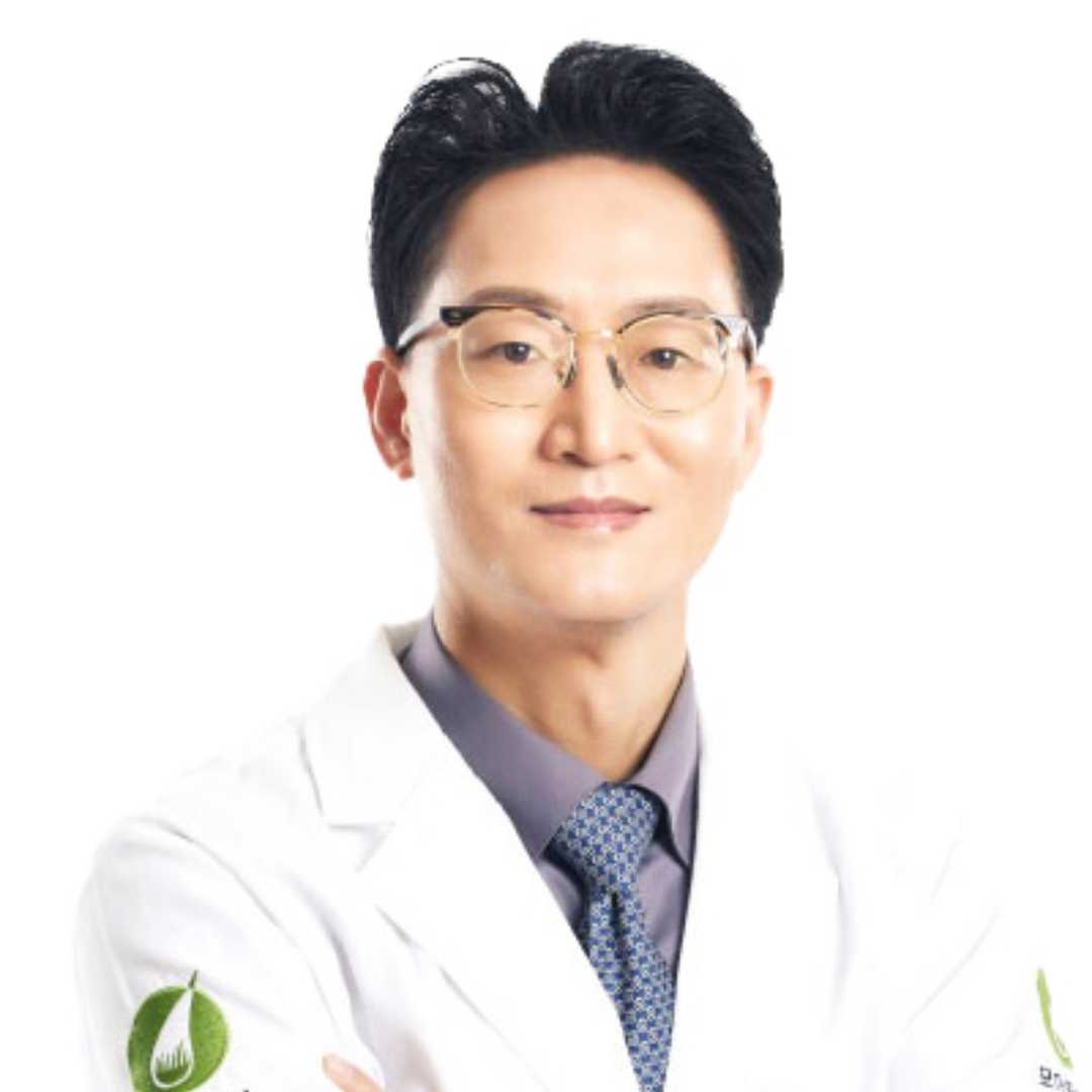 أخصائي زراعة الشعر والجراحة التجميلية في كوريا الجنوبية