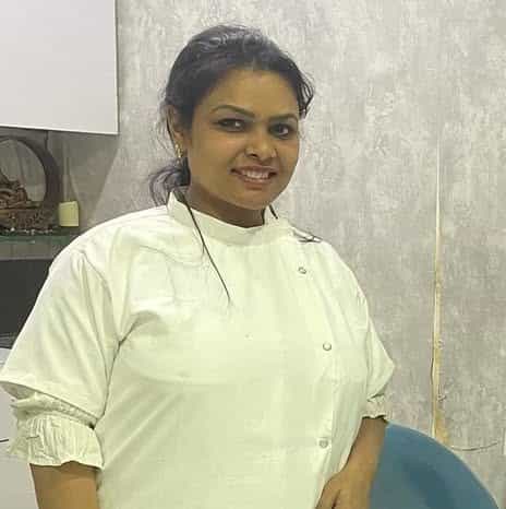 Dentist in India - Dr. Parul Agrawal