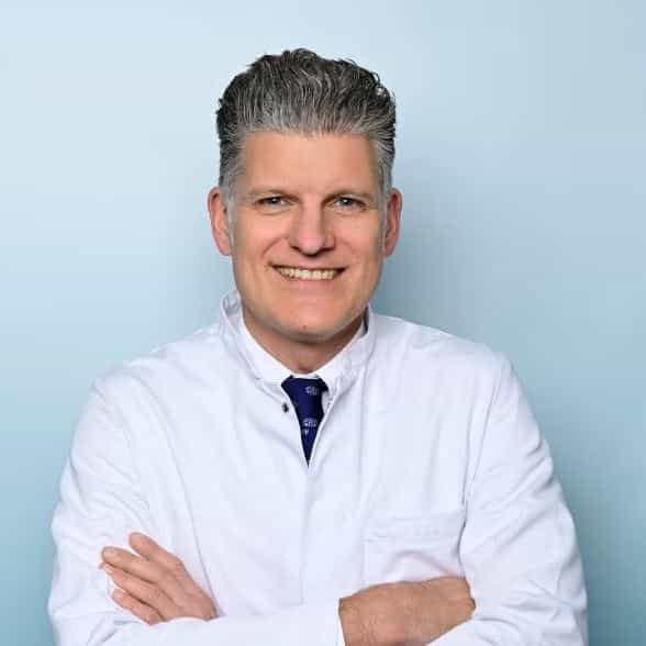 Dr. Med. Dr. Habil. Christopher Netsch, FEBU - Robotic & Endourology Specialist