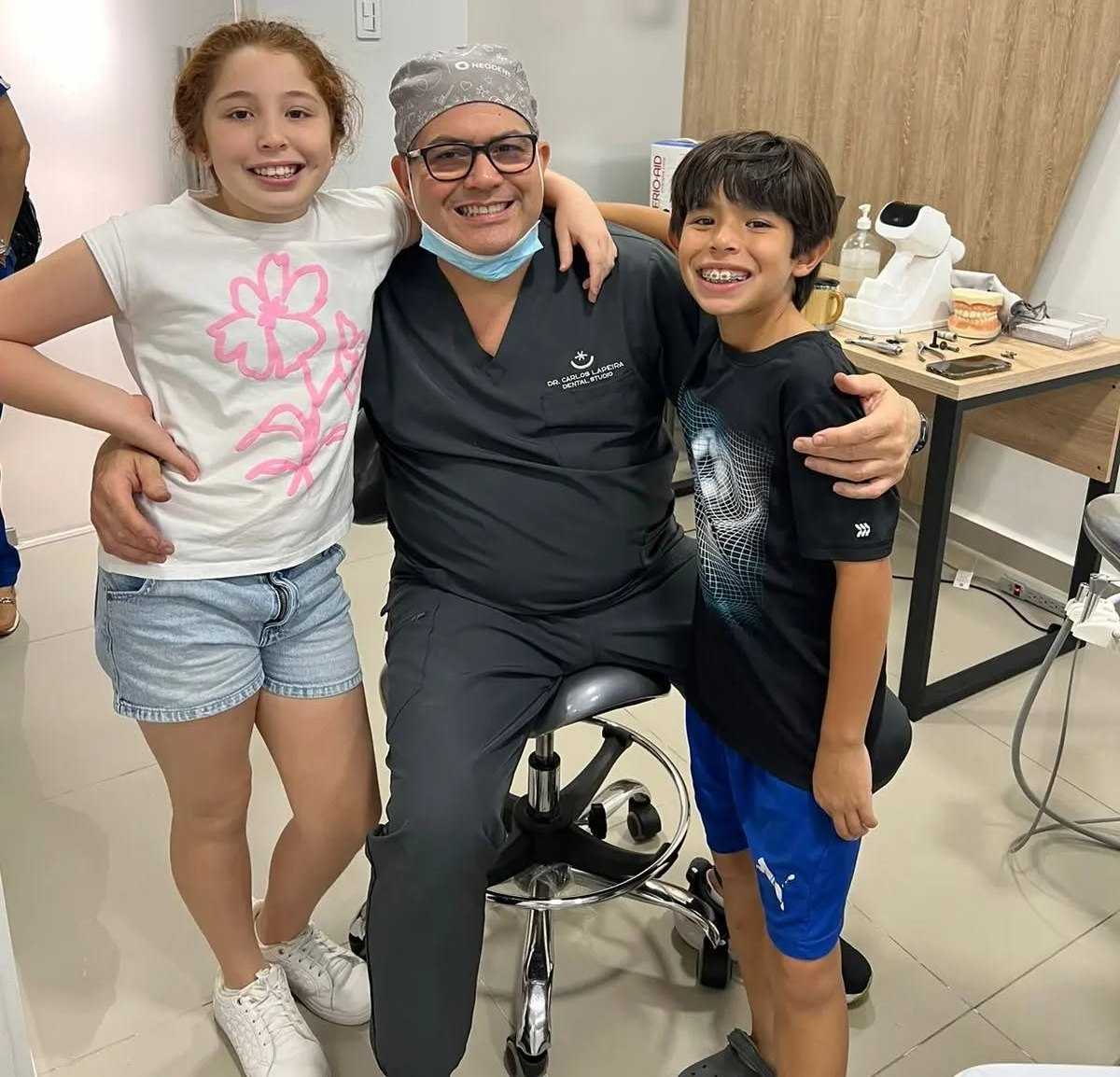 Carlos Lapeira Dental Studio: Dentist in Barranquilla Colombia