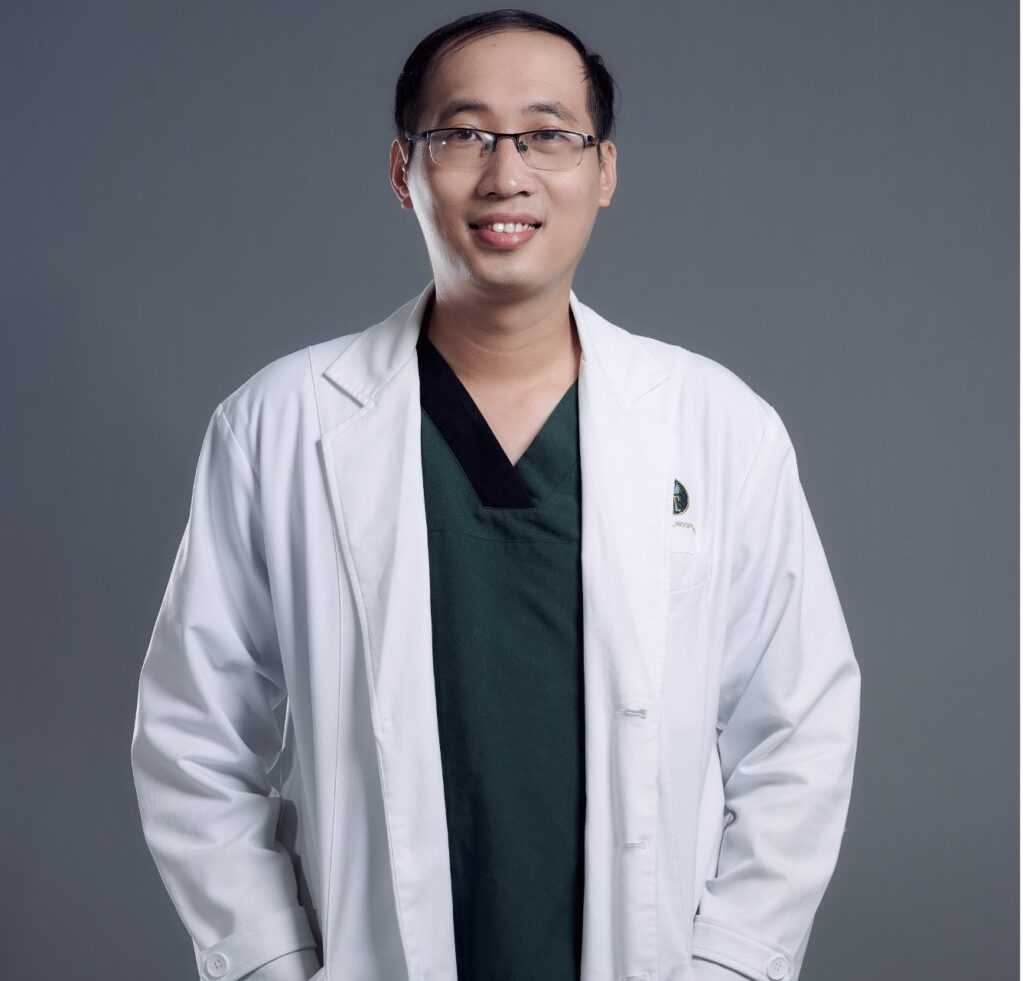 Dr. Nguyen Quang Tuan - Plastic Surgeon in Ho Chi Minh City Vietnam