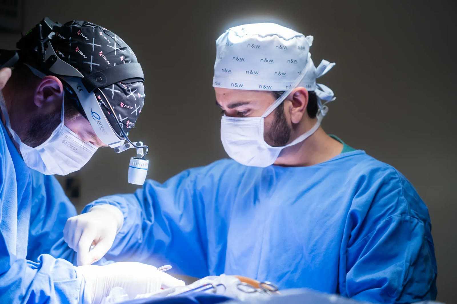 Implant surgery with Dr. Fernando Giovanella's team