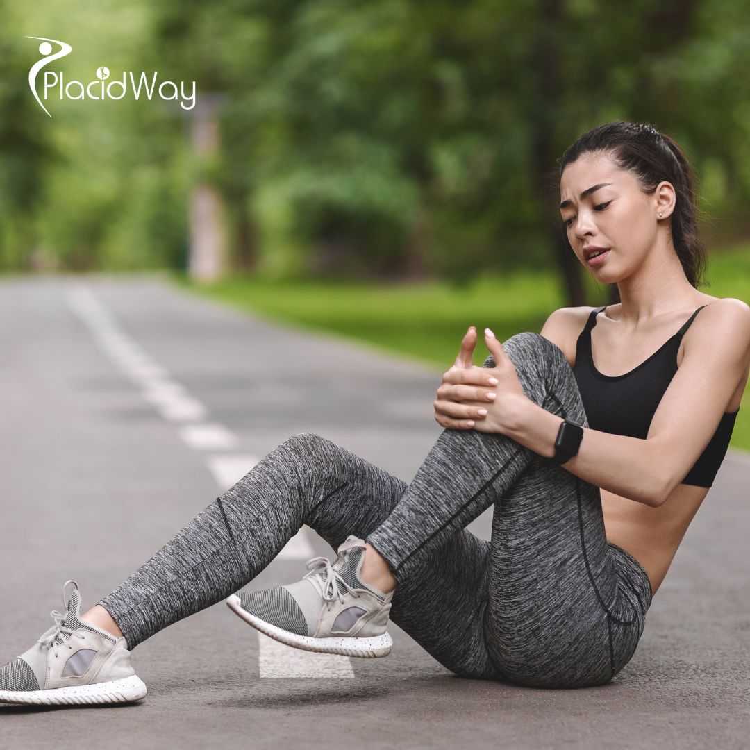 Knee Microtrauma Treatment in Thailand: How Everyday Habits Can Cause Knee Damage