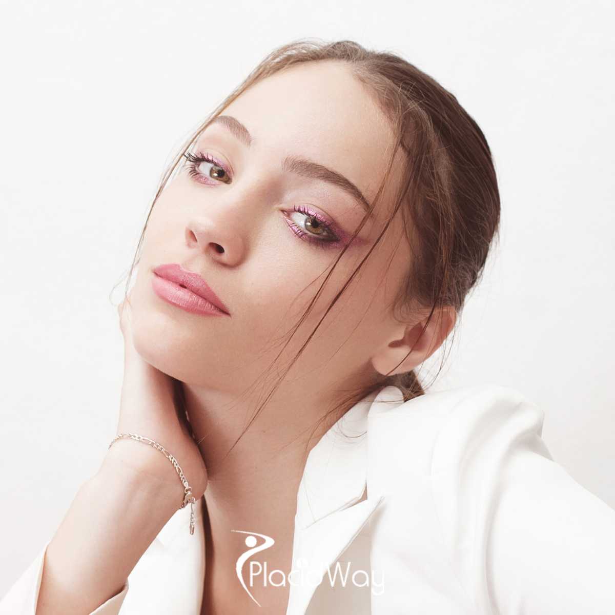 10 Best Facelift Surgeons in Turkey: Patient Care
