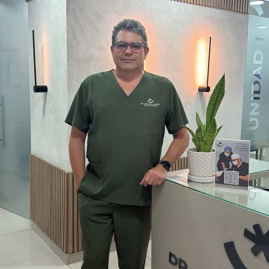 Dr. Carlos Lapeira