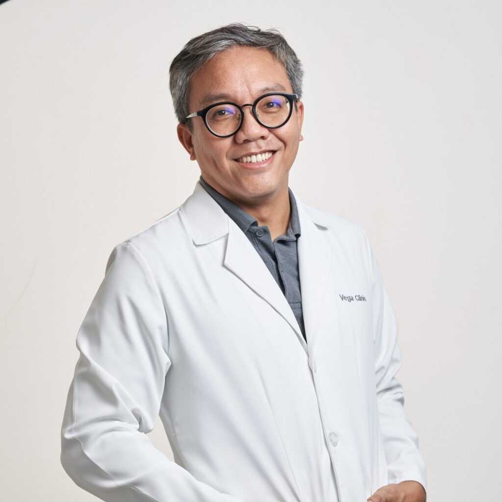 Dr. Ekkaparb Charoensuk (Doctor Neung)