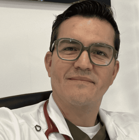 Dr. Carlos DueÃ±as Ramirez