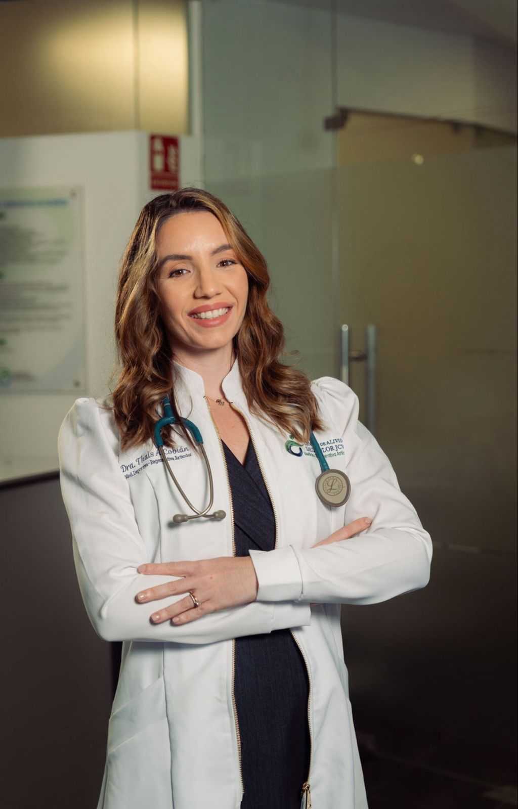 Dra. Thais Cobian
