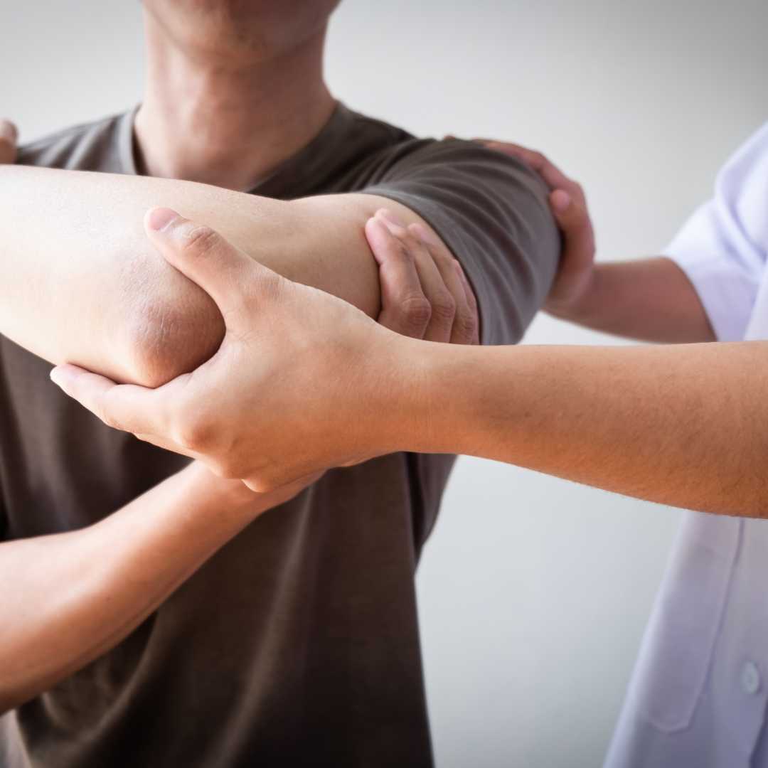 How Much Does Stem Cell Therapy Cost for Torn Rotator Cuff?