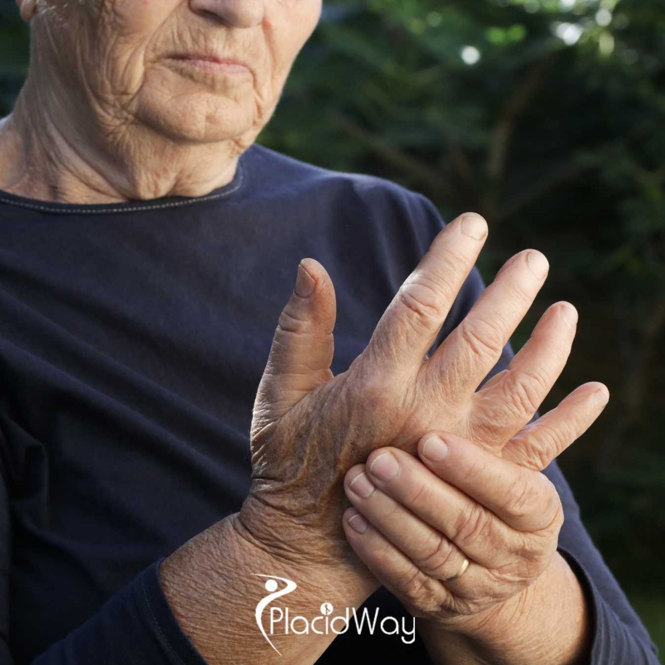 Why are image-guided stem cell injections in Colombia more effective for treating severe arthritis pain?