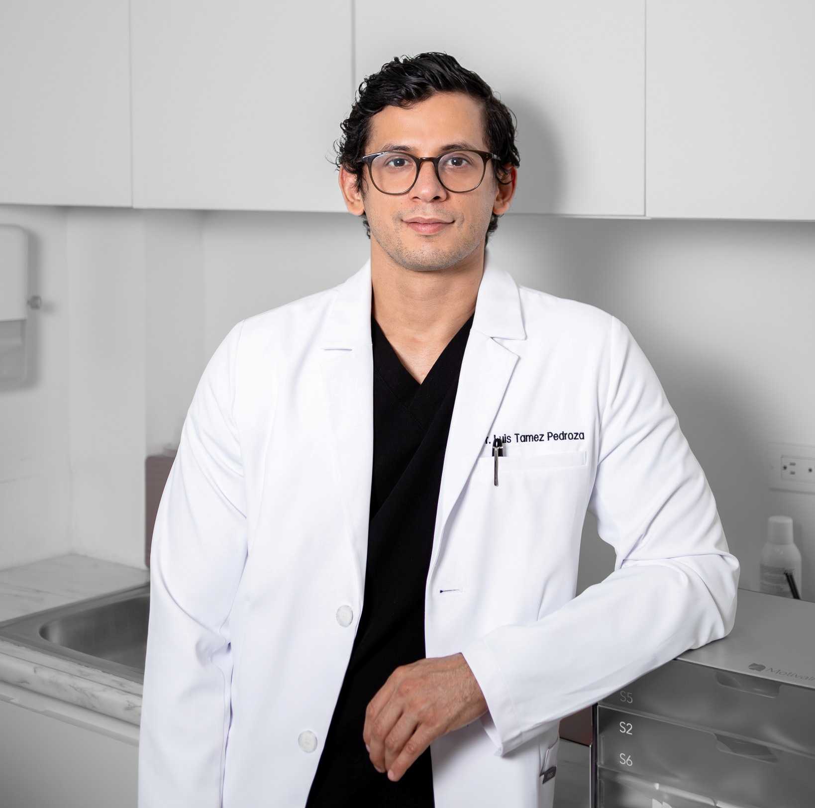 Dr. Luis Tamez - Plastic Surgeon in Mexicali, Mexico