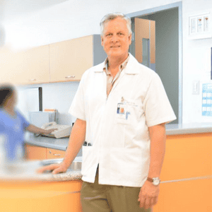 Dr. Max Greig - Orthopedic Surgeon in Mexico