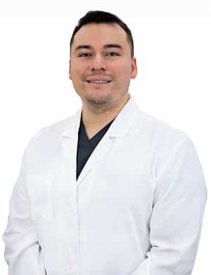 Dr. Leopoldo Gerald Butrón Santillán