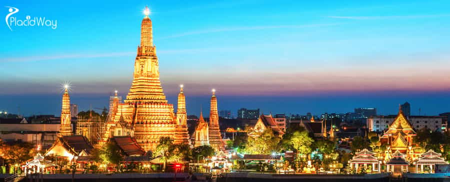 Wat Arun Night View Temple in Bangkok, Thailand