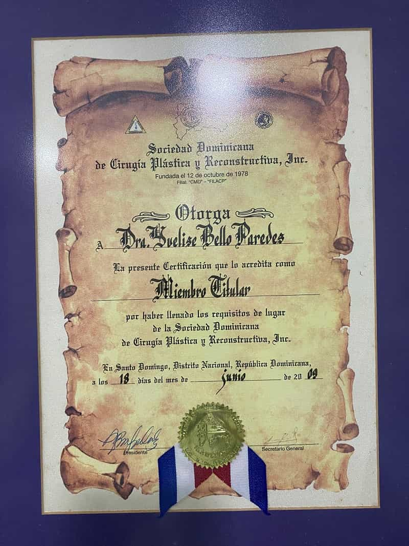 Certificate and Award by Centro Medico el Vergel