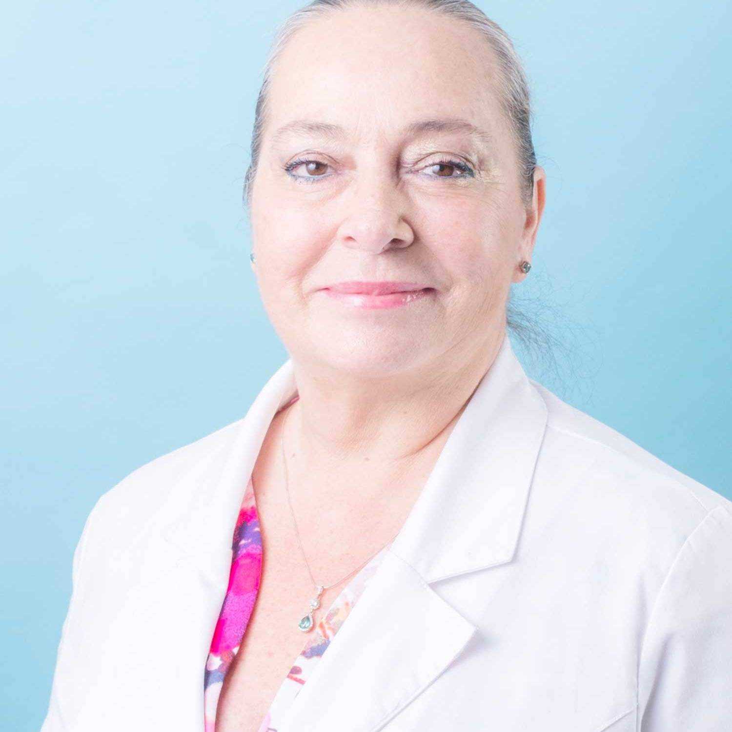 Dr. Alicia Benavides