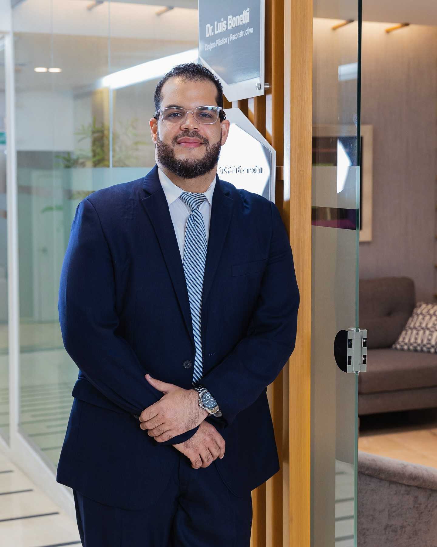 Dr. Luis Bonetti Plastic Surgery in Dominican Republic