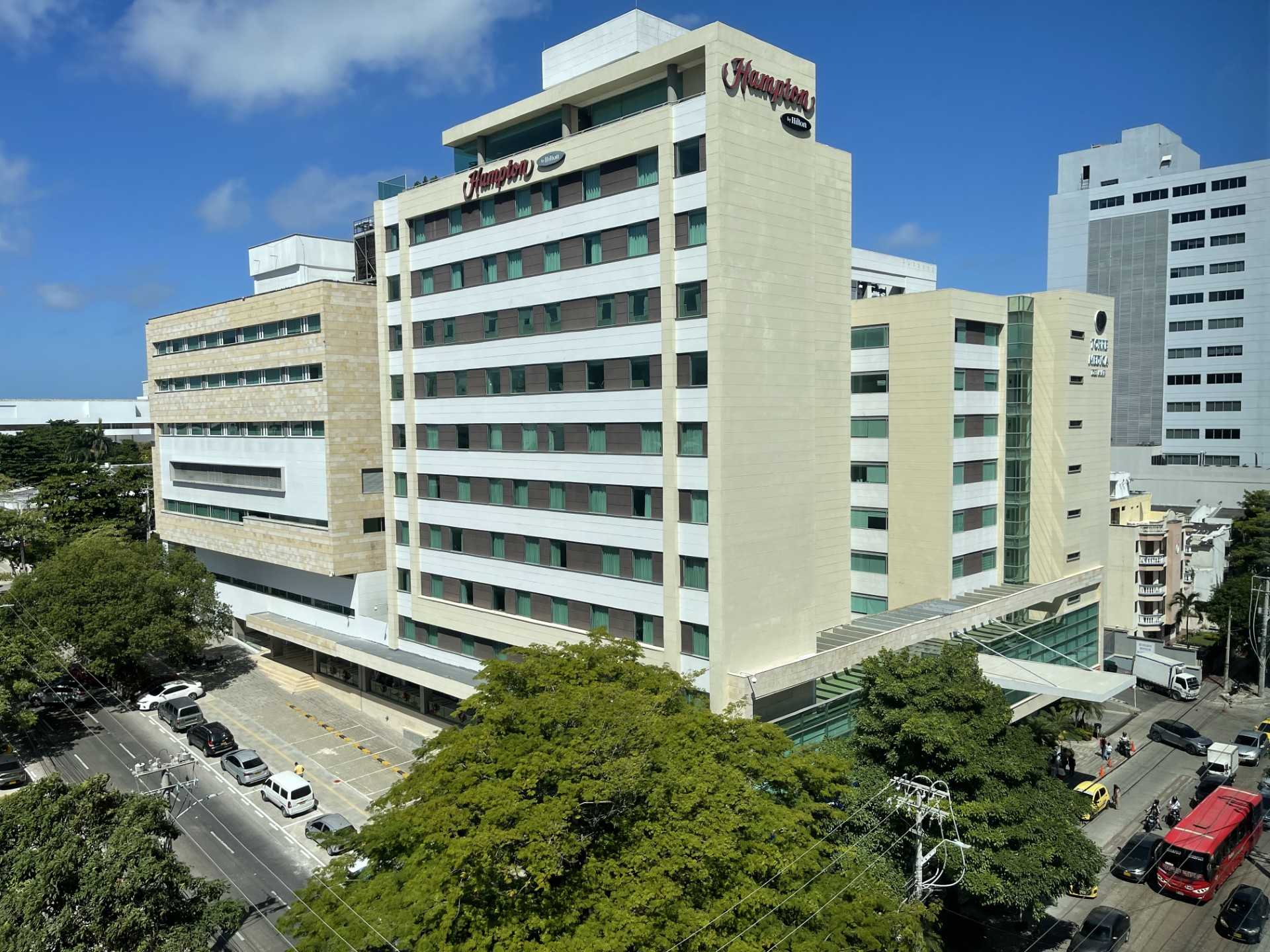 Dr. Alvaro Uribe