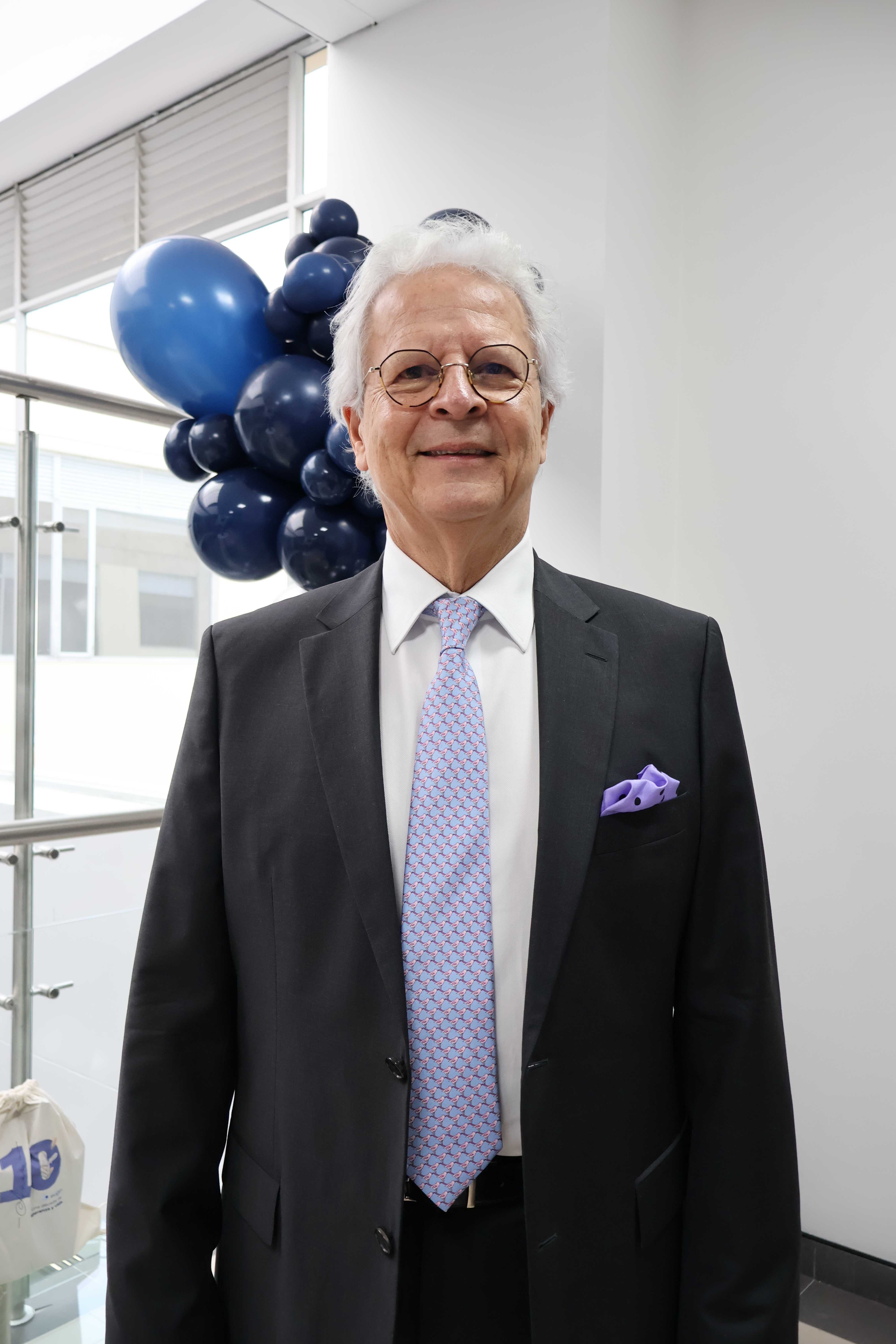 Dr. José Ignacio Madero Cervera in Bogotá, Colombia