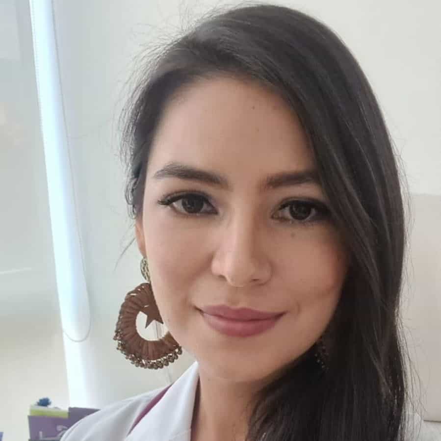 Dr. Andrea Marin Vecino - Stem Cell Therapy in Colombia