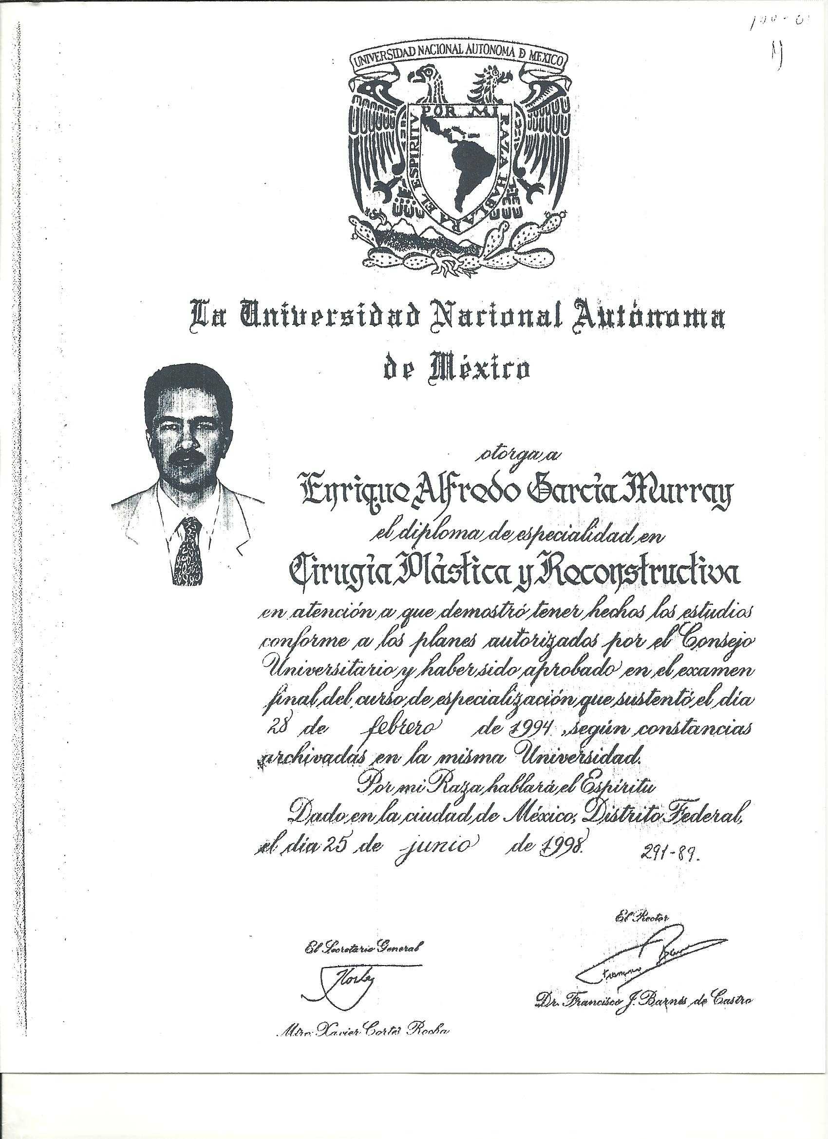 Credenciales del Dr. Enrique García Murray