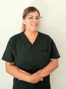 Deporah P., MD - Supervisora de laboratorio