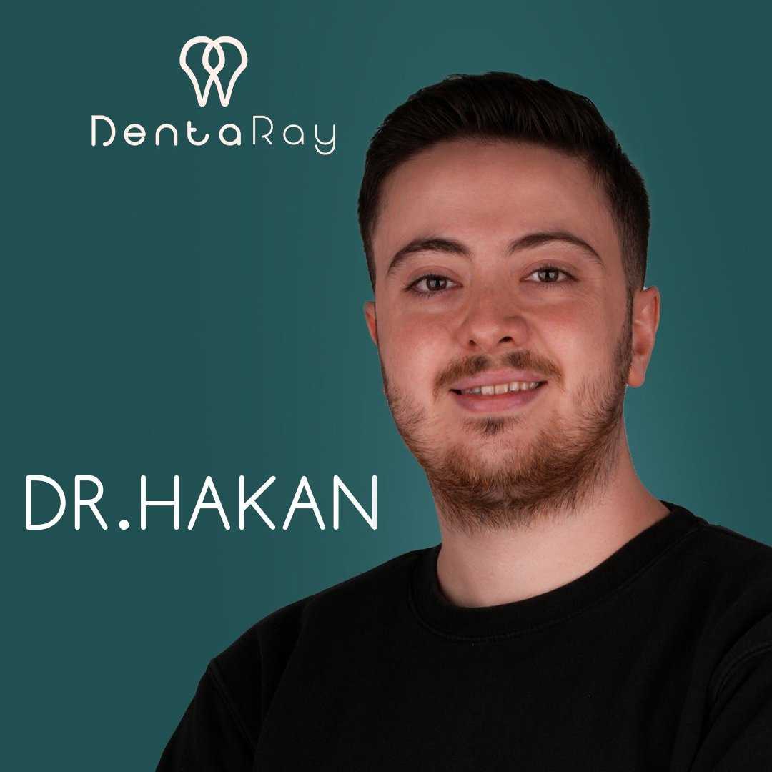 Dr. Hakan Pekmaz - Dentista con experiencia en Estambul, Turquía