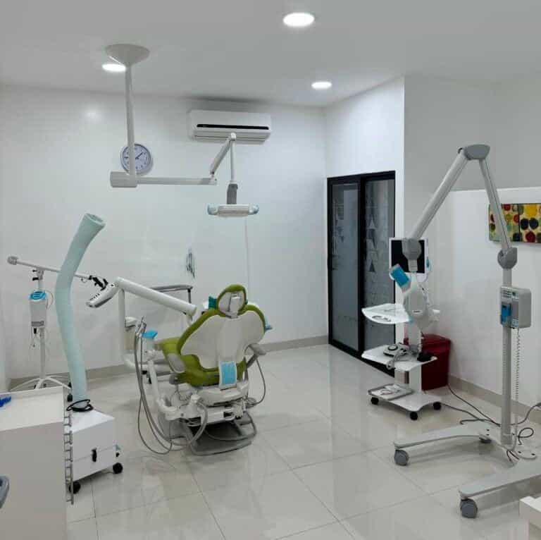 Clínica Dental Holística en Tijuana, México