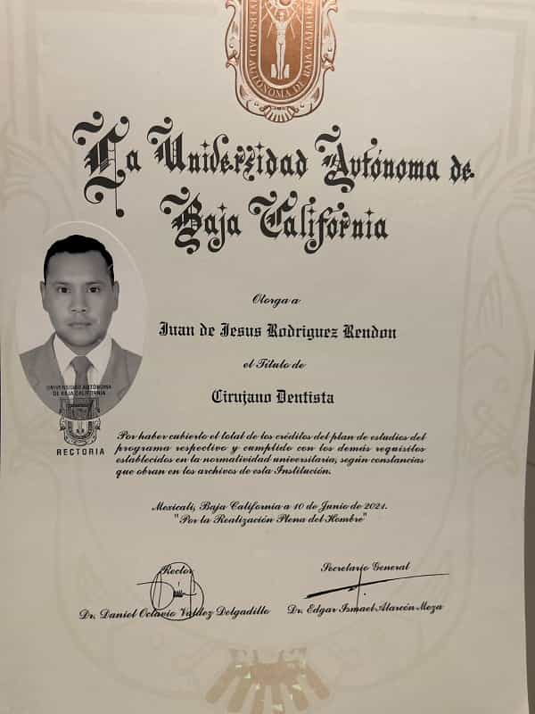 Credencial de atención dental protésica