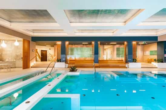 Aurevo Pool Restaurant