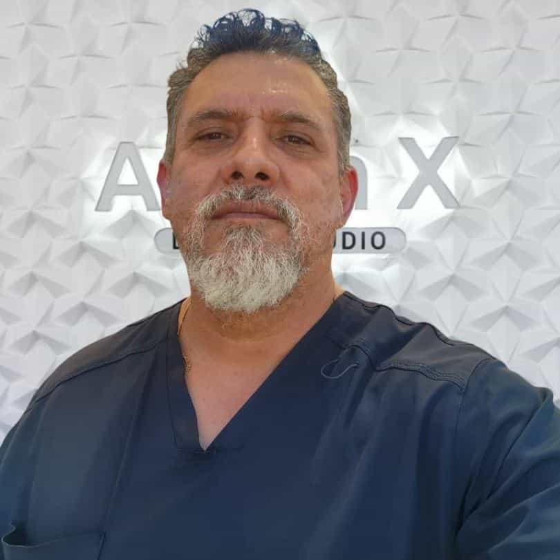 Dr Arturo Gomez Strauss