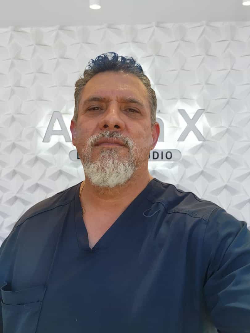 Dr Arturo Gomez Strauss
