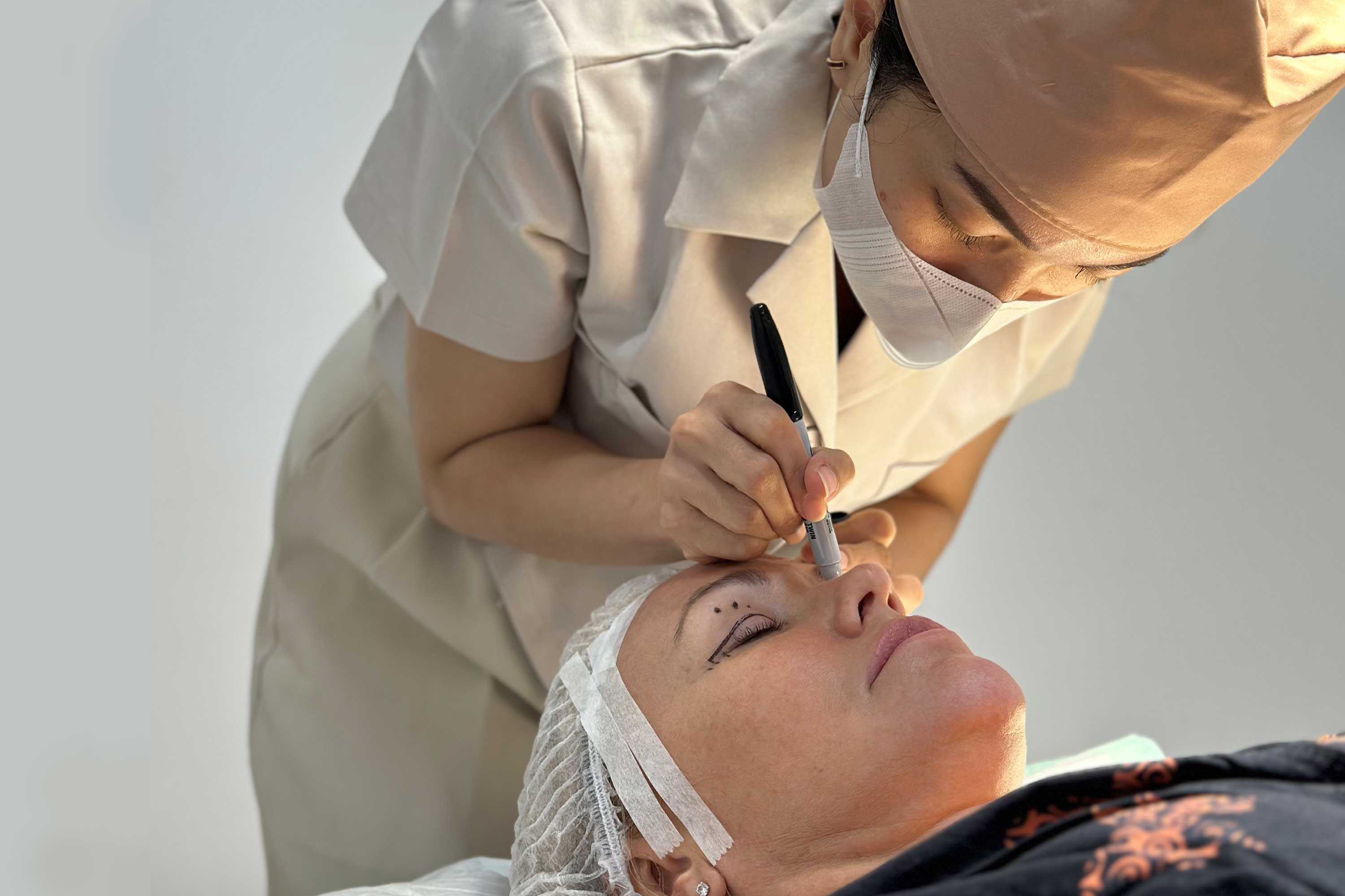 Cocoon's Blepharoplasty (Upper and Lower Blepharoplasty/Eyelid Surgery)