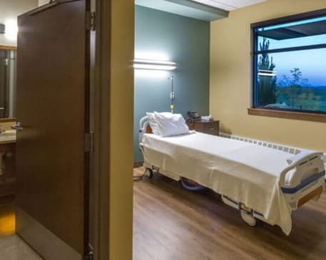 Slider image (6) Nadora Healthcare - Orthopedic Surgery in United States