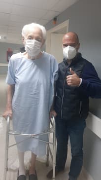 Slider image (1) Knee and Hip Clinic in Nuevo Laredo, Mexico