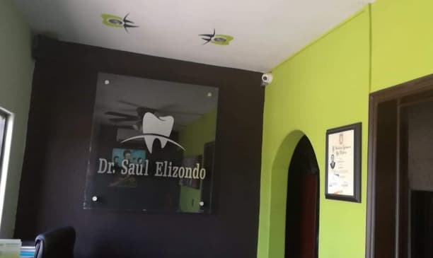 Slider image (9) Elizondo Dental Group