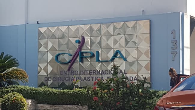 Slider image (4) Centro Internacional de Cirugia