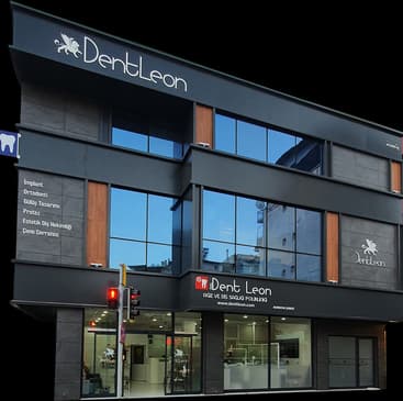 Slider image (1) Dentleon Polyclinics