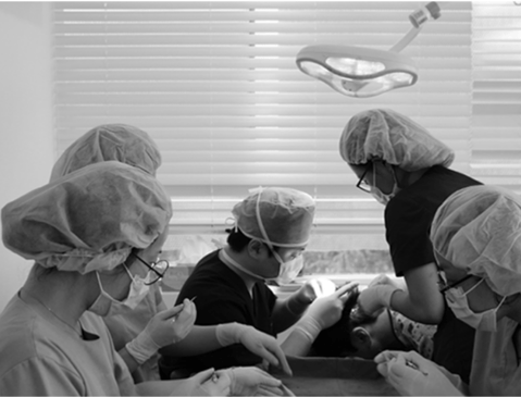 Slider image (7) MOAMAN Hair Transplant Aesthetic Restoration Clinic