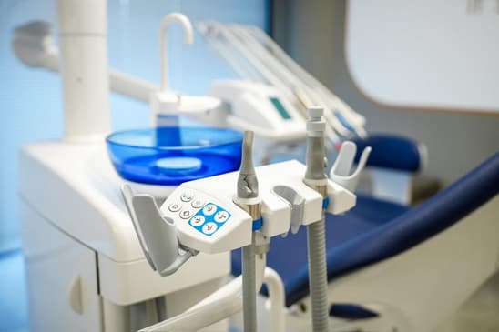 Slider image (3) Dean's Dental Clinic