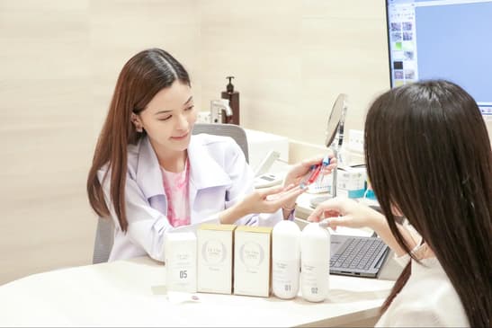 Slider image (3) The Best Medical Hair Center by Dr. Orn 