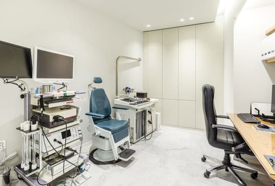 Slider image (2) Yeson Voice Center Laryngology Voice Surgery Clinic