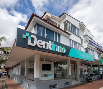Slider image (3) Dentinno