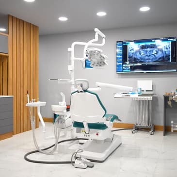 Slider image (4) Phinova Clinics - Dental Clinic Izmir