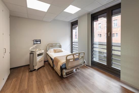 Slider image (2) Hafen International: Premier Aesthetic Medical Center in Germany