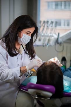 Slider image (5) Dt. Sibel Gokceer - Dental Clinic in Istanbul Turkey