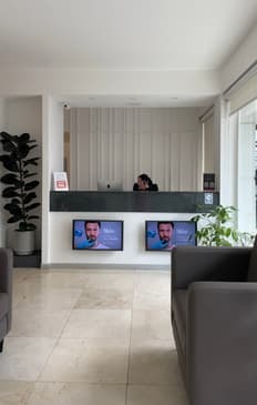 Slider image (3) Hair in 1 Day - Hair Transplant Clinic in Mexico City