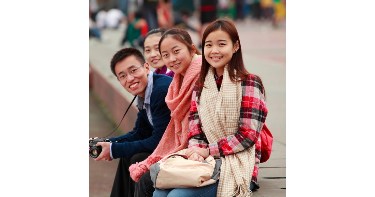 Chinese Tourists Seek Cost-Effective Dental Crowns in Vietnam