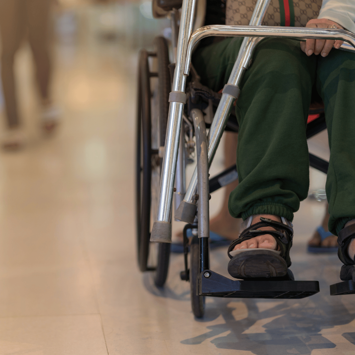 Пациенты с рассеянным склерозом в Бангкоке: оценка результатов лечения стволовыми клетками к 2025 году